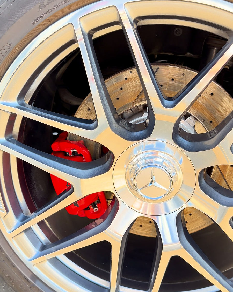 Client persoană fizică și Mercedes-AMG după Curățare jante și etriere