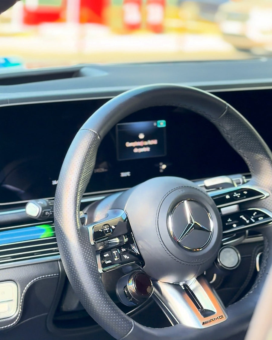 Adrian Mutu și Mercedes-Benz GLE după Detailing interior complet